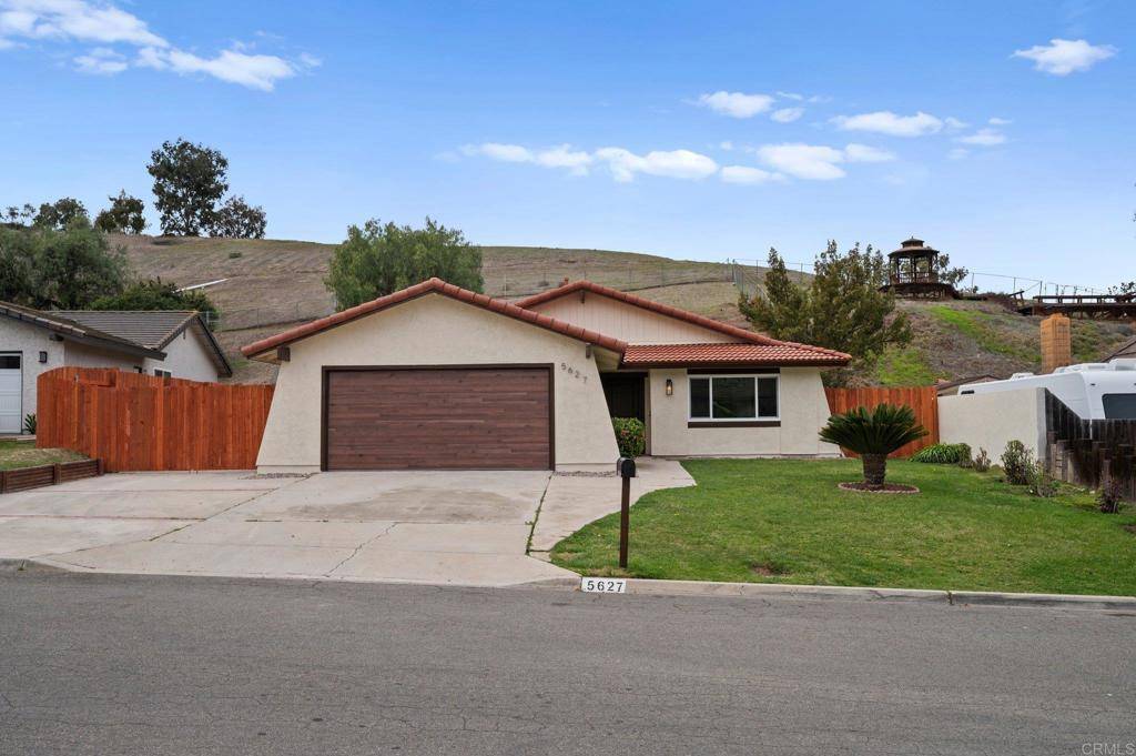 Bonita, CA 91902,5627 Loping LN