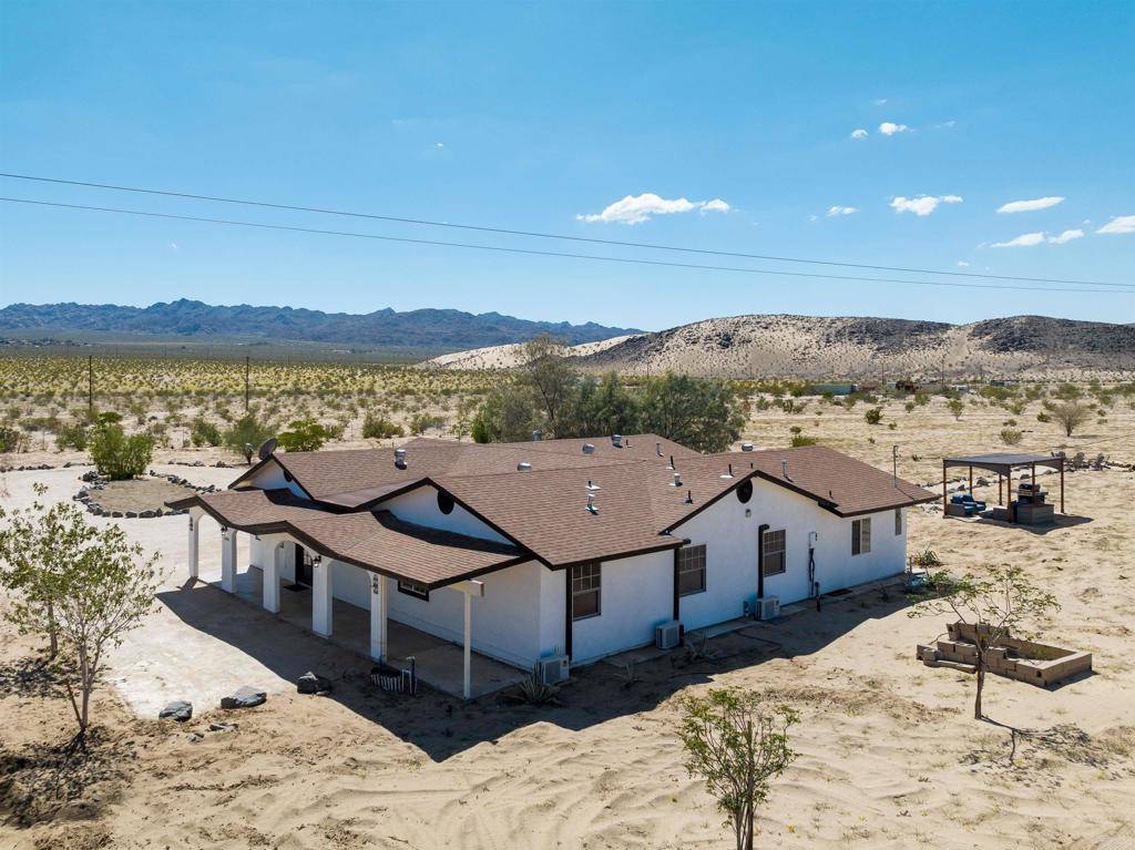 29 Palms, CA 92277,5066 Lear AVE