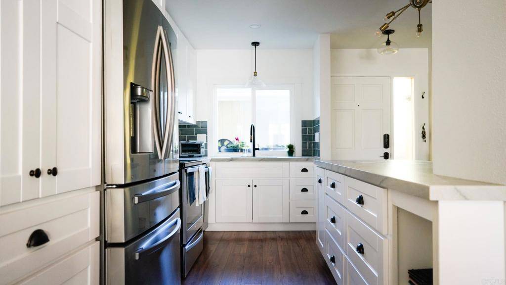 Encinitas, CA 92024,1761 Greentree RD