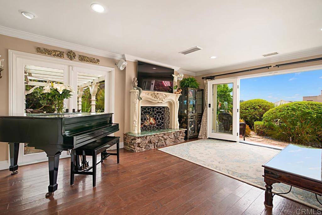 Del Mar, CA 92014,Address not disclosed