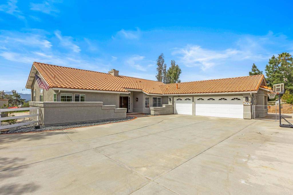 Alpine, CA 91901,2647 Collado Corte