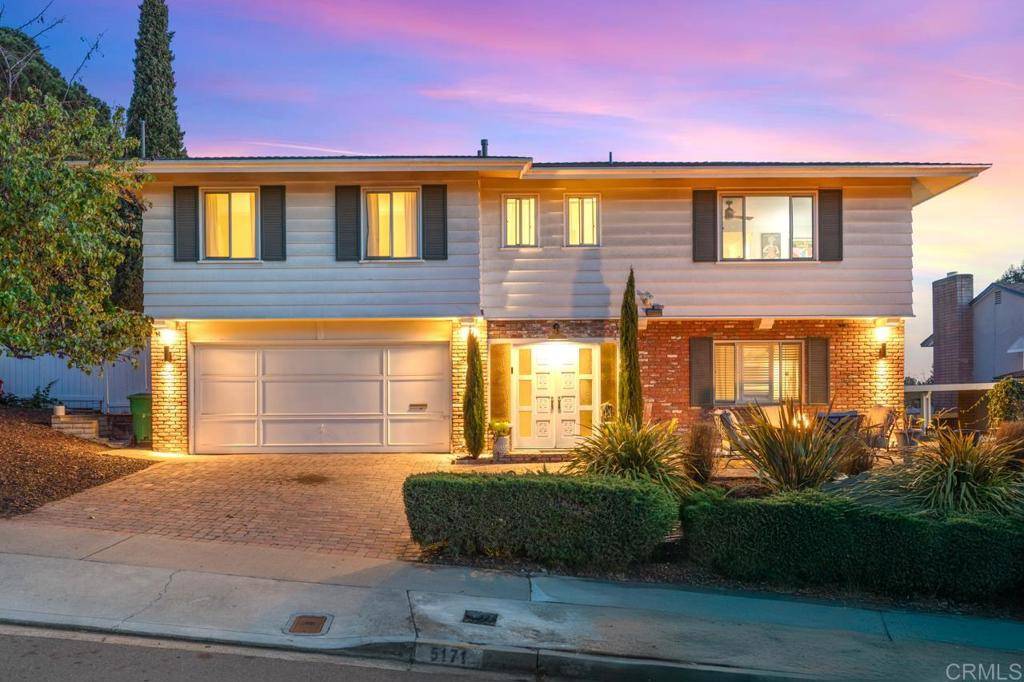 San Diego, CA 92115,5171 College Gardens CT