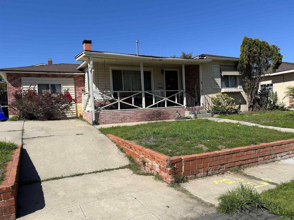 San Diego, CA 92115,4026 Vista Grande DR