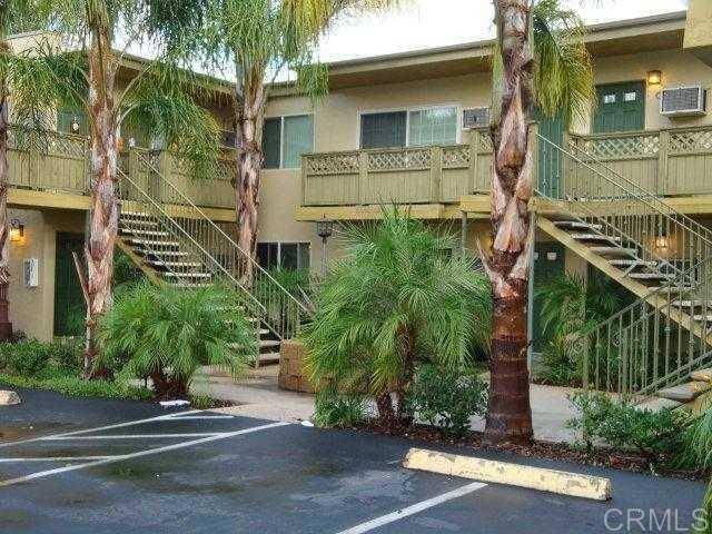El Cajon, CA 92020,453 graves AVE #2