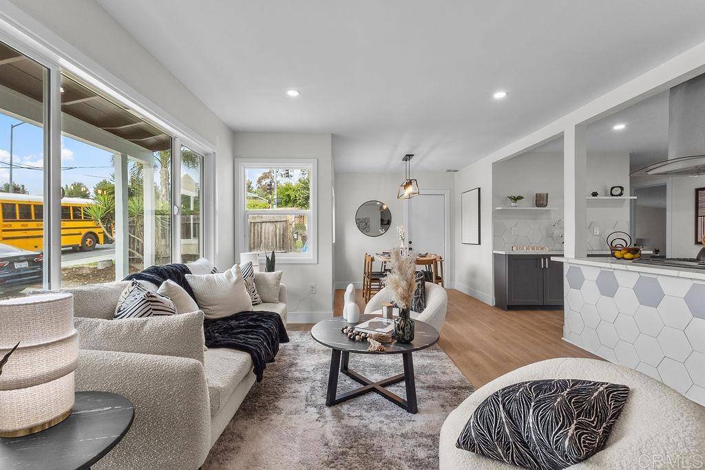 Spring Valley, CA 91977,8614 Tyler ST