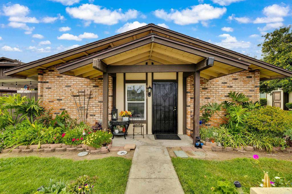 Santee, CA 92071,9952 N Magnolia AVE