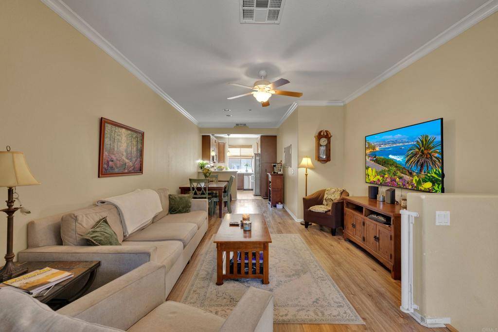 San Marcos, CA 92078,1353 Abbey LN
