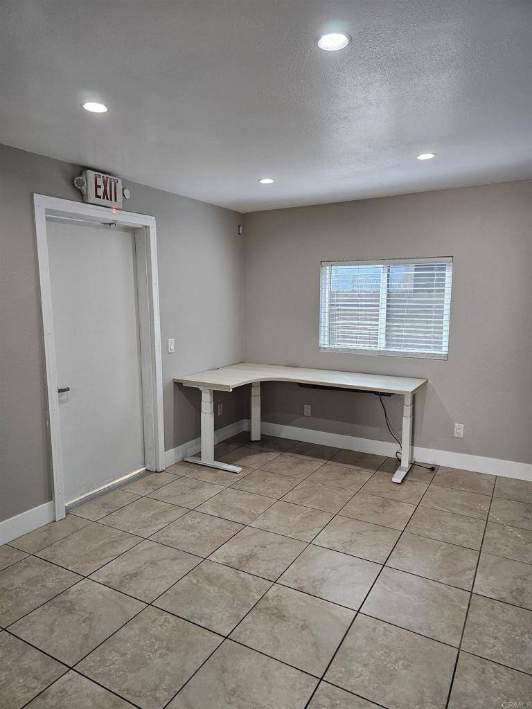 El Cajon, CA 92021,985 Greenfield DR