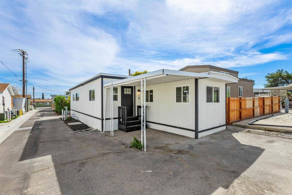La Mesa, CA 91942,7495 Oakland RD #18