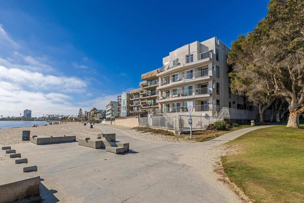 San Diego, CA 92109,1251 Parker PL #2J