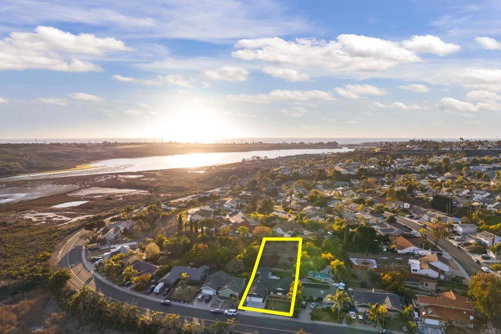 Carlsbad, CA 92008,4884 Park DR