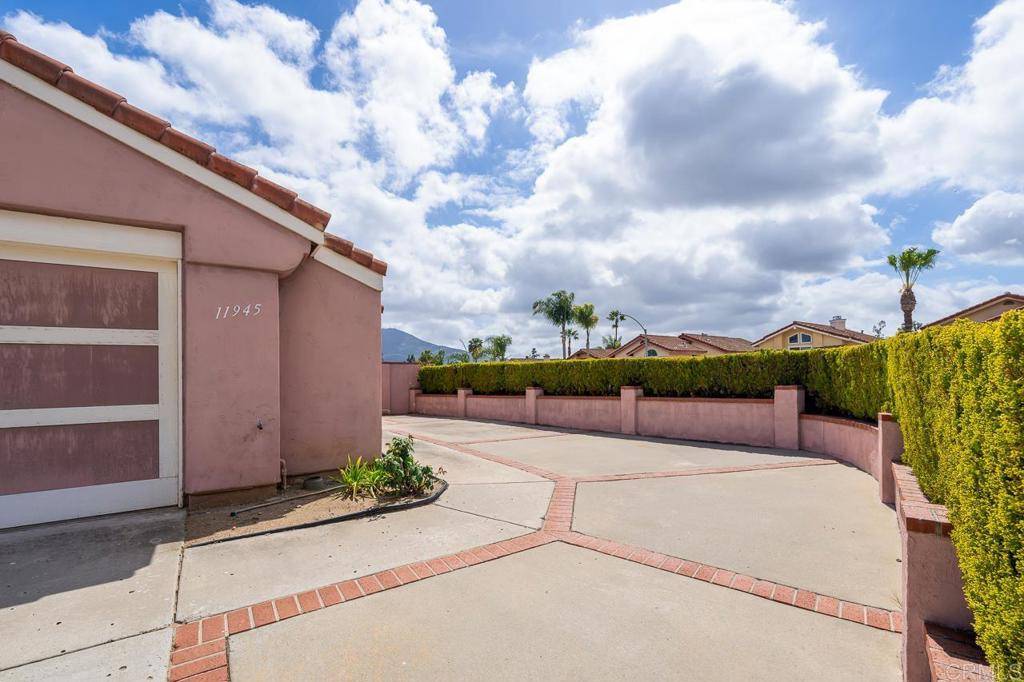 El Cajon, CA 92019,11945 Via Hacienda