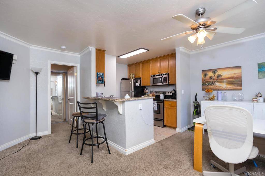 El Cajon, CA 92021,1423 Graves AVE
