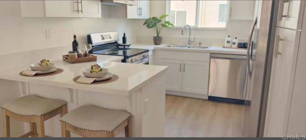 Encanto, CA 92114,5282 Naranja ST #2