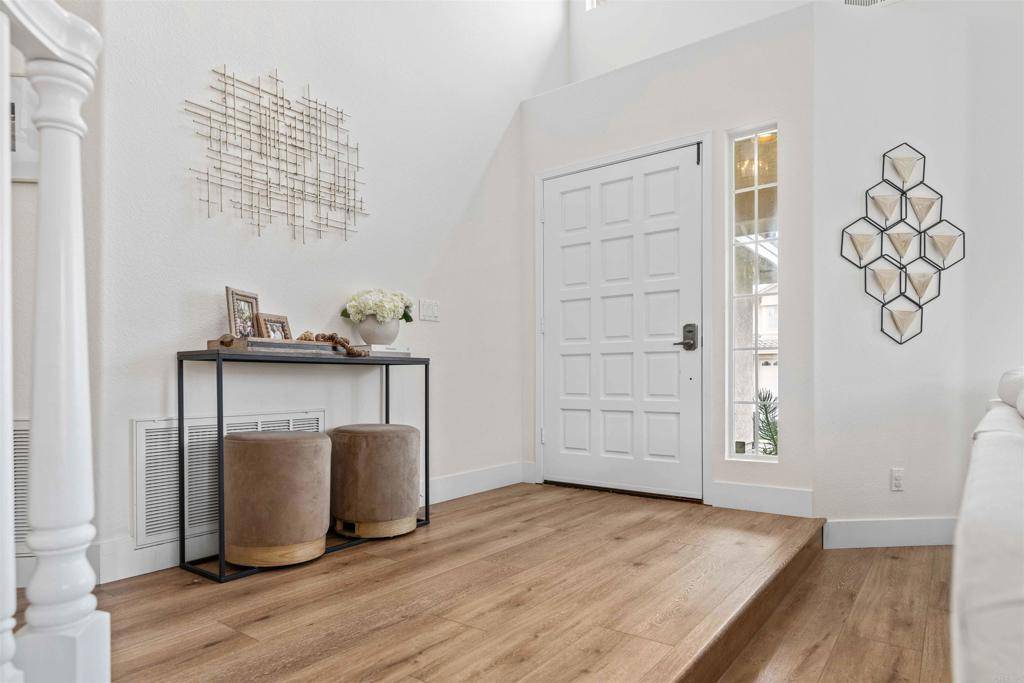 Oceanside, CA 92056,3702 Southridge WAY