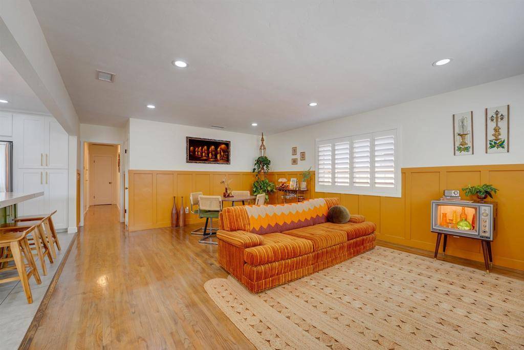 Chula Vista, CA 91910,694 Floyd AVE