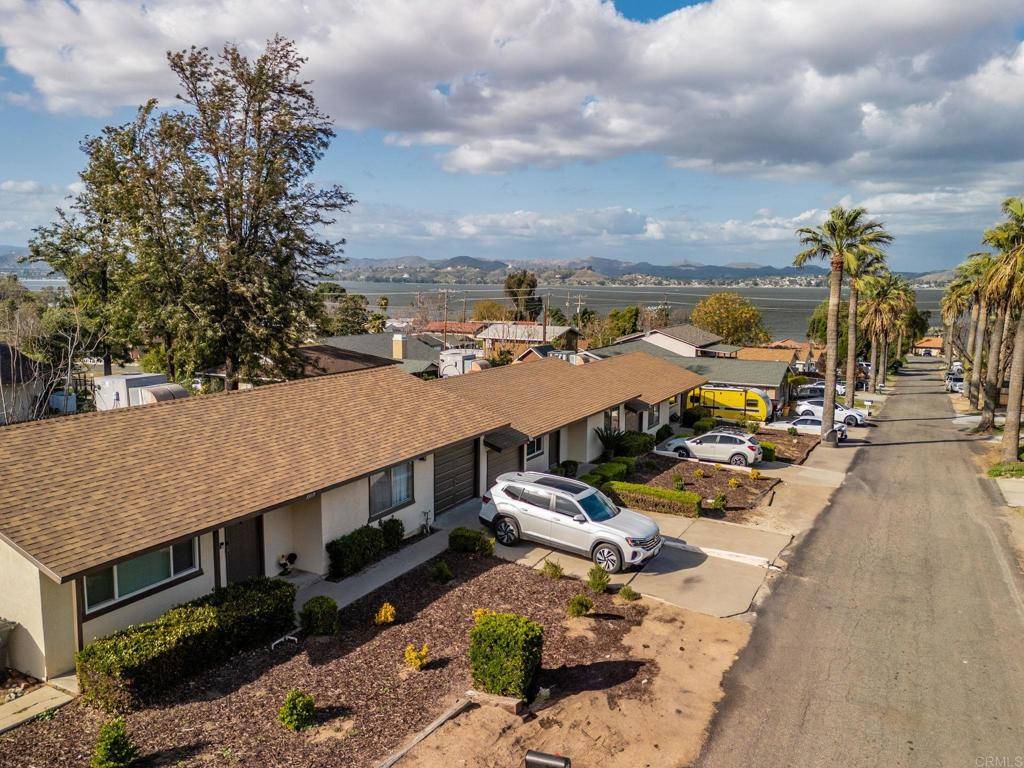 Lake Elsinore, CA 92530,33115 Evergreen St