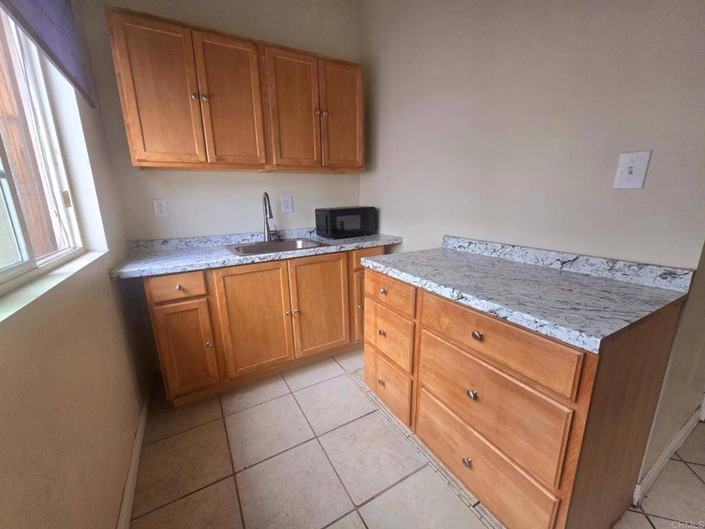 La Mesa, CA 91942,6805 Rolando Knolls #C