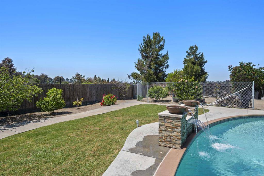 Bonita, CA 91902,230 CAMINO ELEVADO