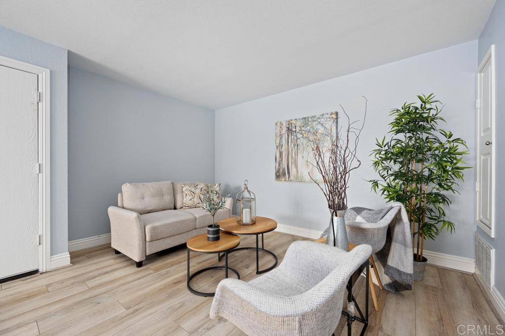 Santee, CA 92071,8731 Graves AVE #13