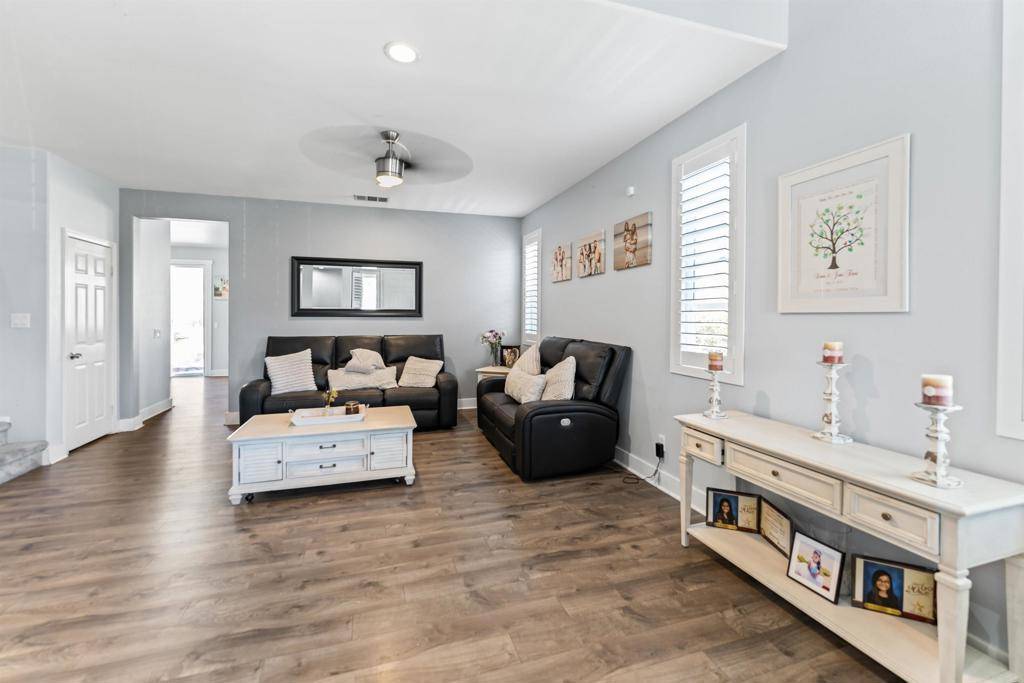 Murrieta, CA 92563,31214 Boulder CT