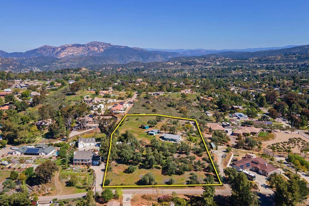 1245 Alpine Oaks Dr Alpine, CA 91901