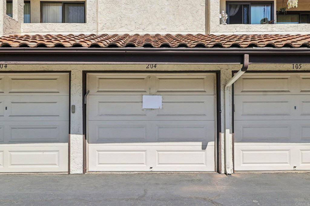 San Diego, CA 92128,17607 Pomerado RD #204