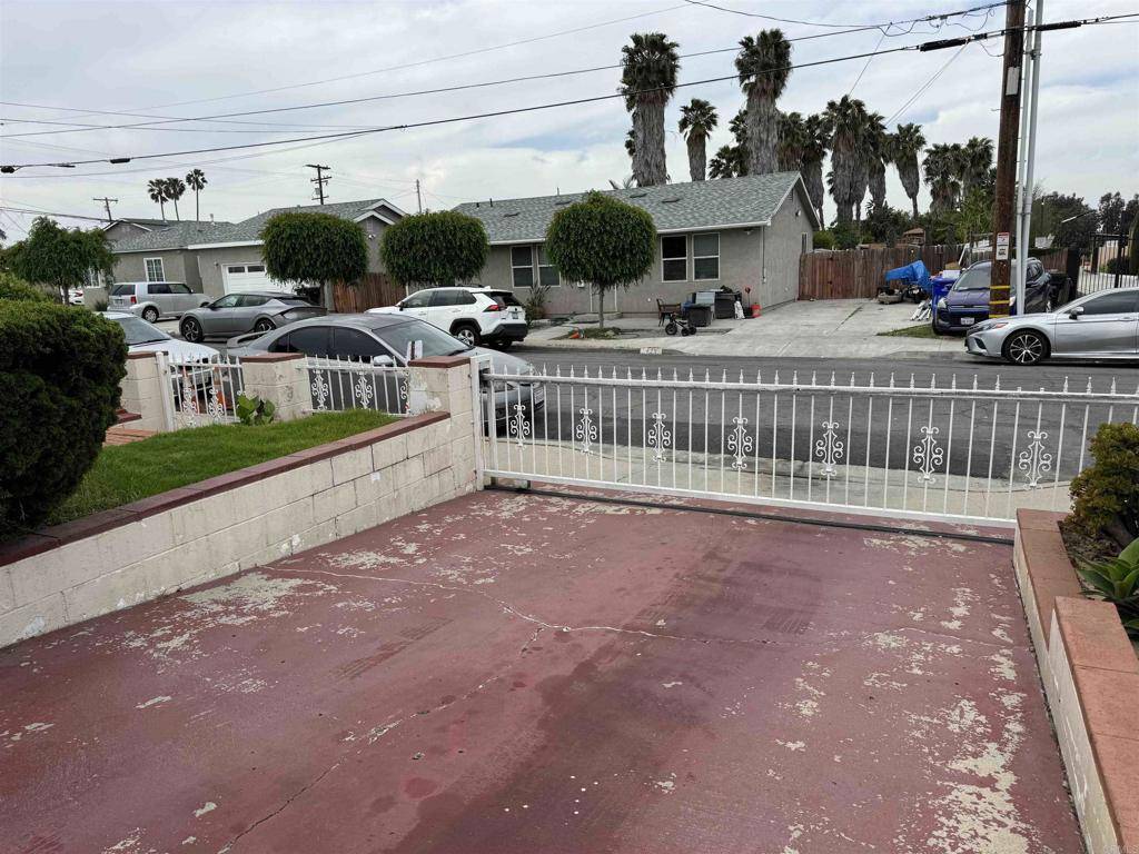 San Diego, CA 92113,427 S 46th ST