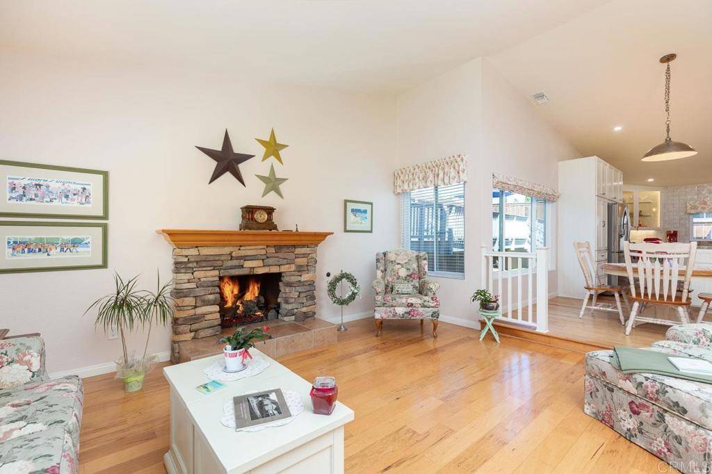 San Diego, CA 92119,6714 Bedlow Ct