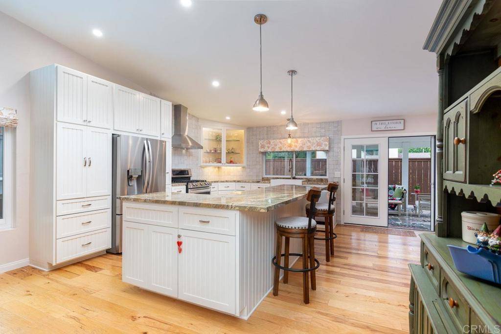 San Diego, CA 92119,6714 Bedlow Ct