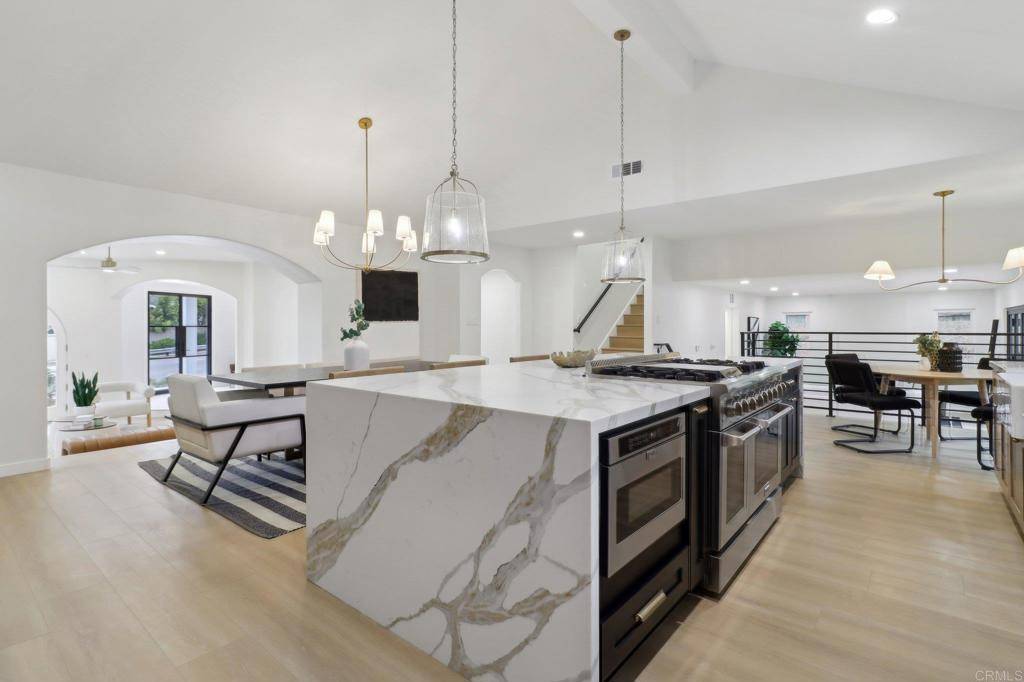 Carlsbad, CA 92009,3019 La Costa AVE