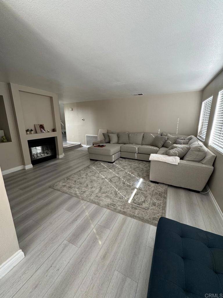 Murrieta, CA 92562,40037 White Leaf Ln