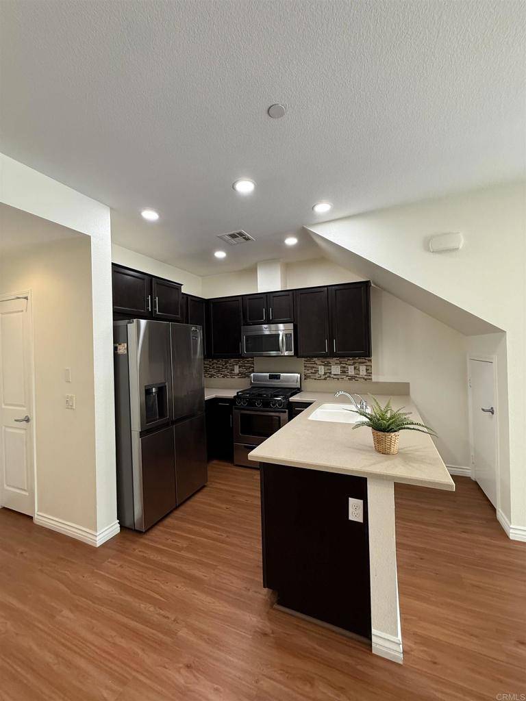 Chula Vista, CA 91915,1381 Caminito Veranza