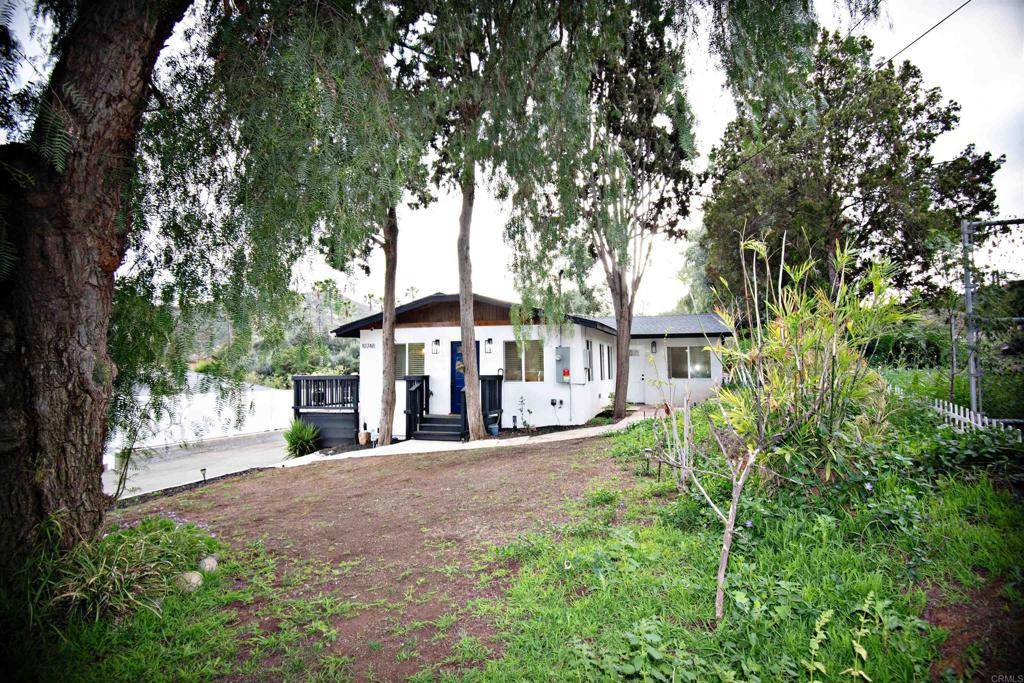 Lakeside, CA 92040,10748 Palm Row