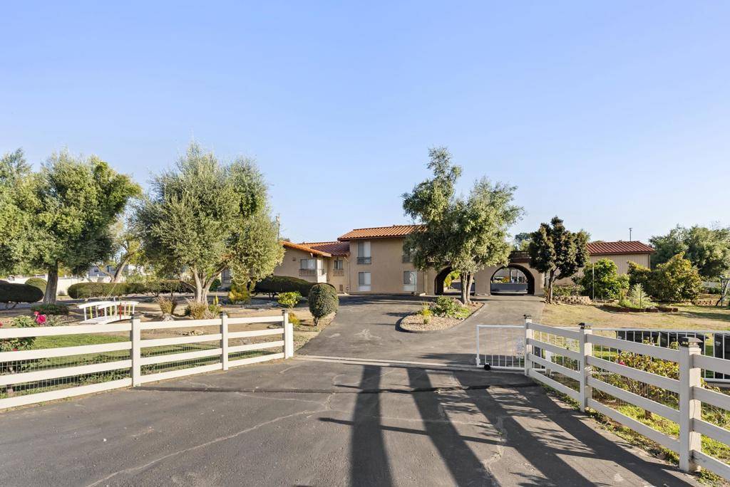 El Cajon, CA 92019,2409 Dehesa RD