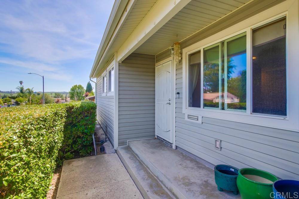 Poway, CA 92064,13522 Utopia RD