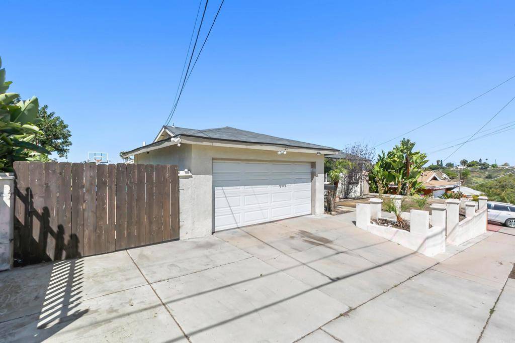 San Diego, CA 92114,252 Middlebush DR