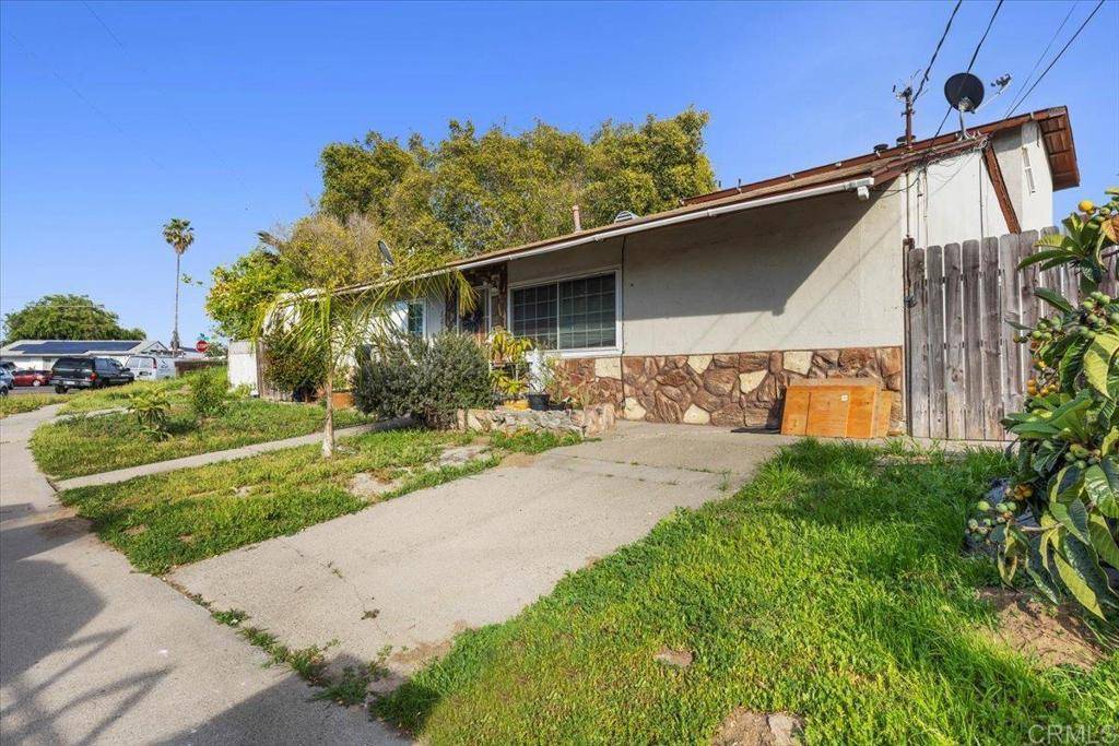 San Diego, CA 92114,8083 Anza DR