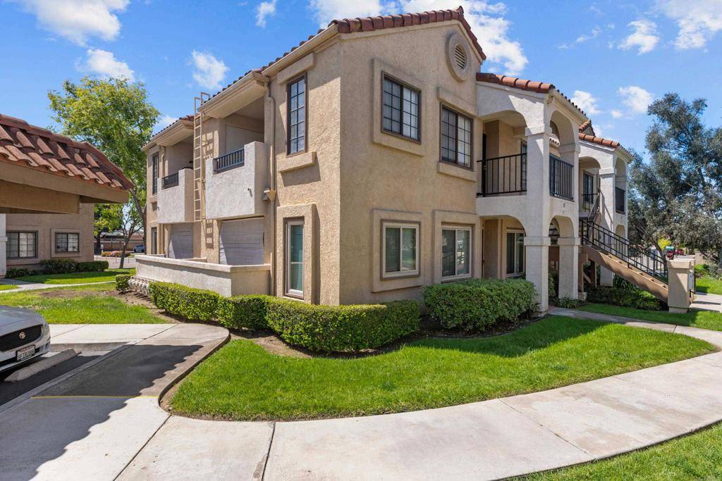 San Diego, CA 92126,10774 Dabney DR #17