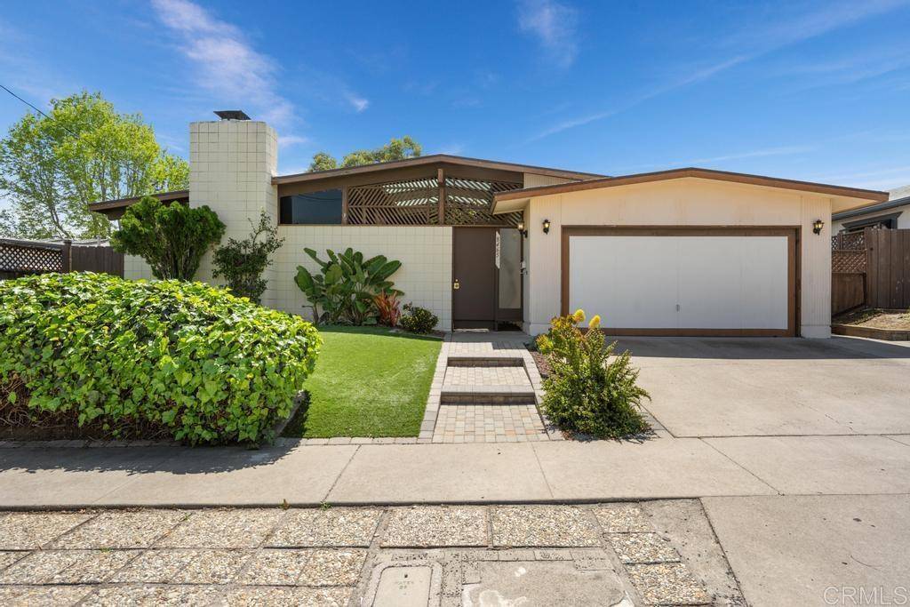 San Diego, CA 92119,8465 Jackie DR