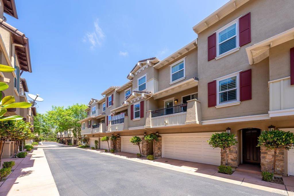 San Marcos, CA 92078,2117 COSMO WAY