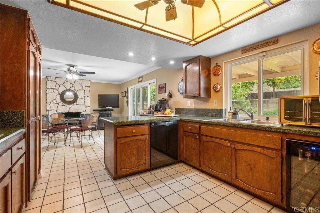 El Cajon, CA 92020,1943 Belmore CT