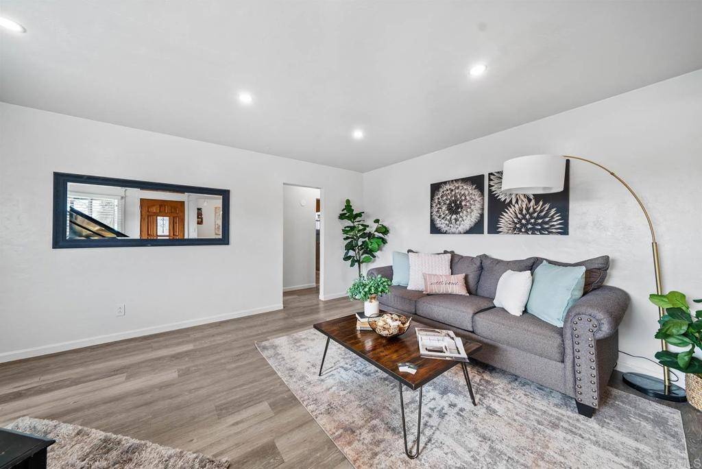 Chula Vista, CA 91910,647 Claire AVE