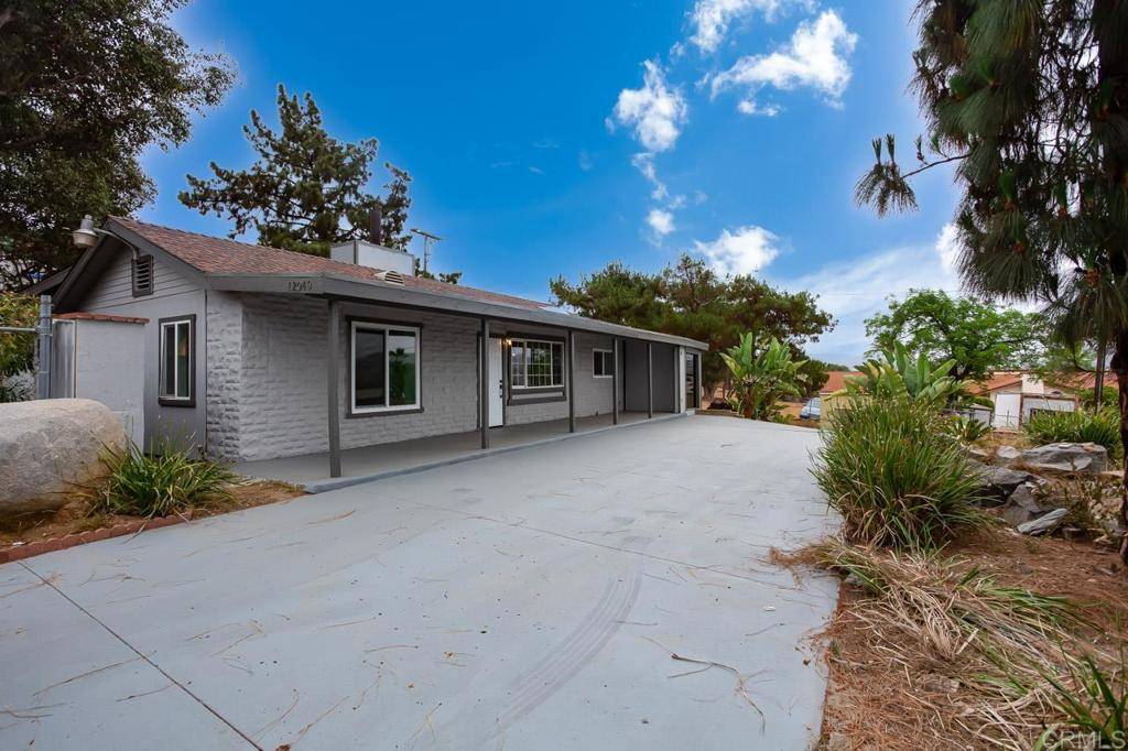 Lakeside, CA 92040,12049 Coping PL
