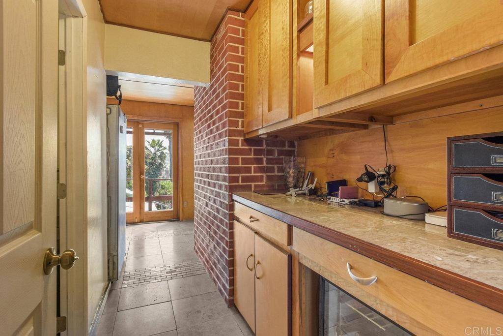 9833 Estrella DR Spring Valley, CA 91977