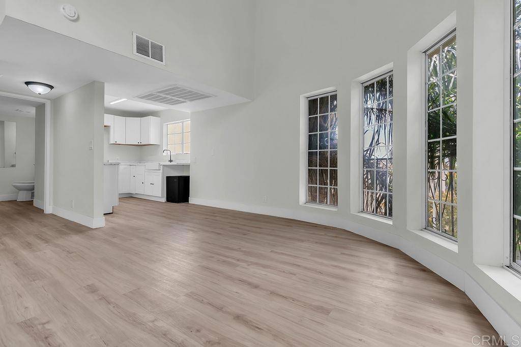 Los Angeles, CA 90025,12130 Ohio AVE #302