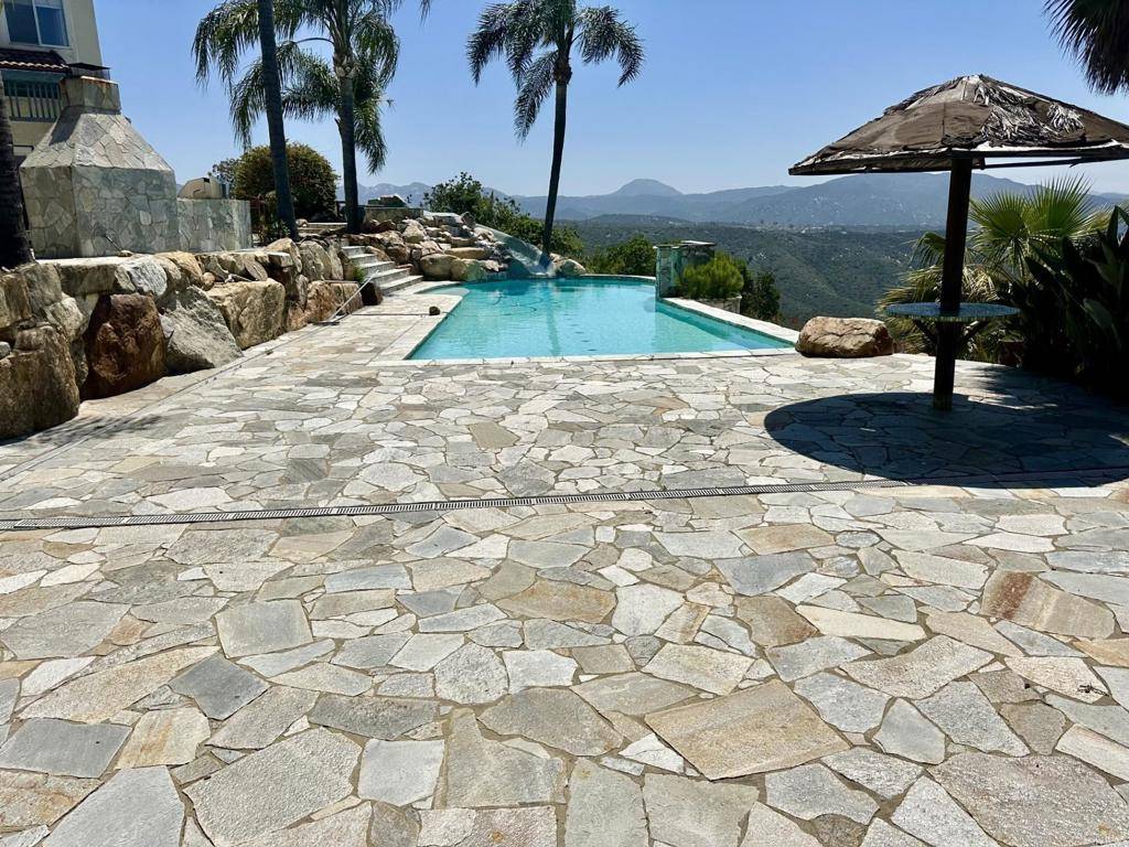 Alpine, CA 91901,321 ALPINE TRAIL RD