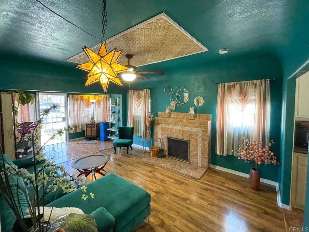 National City, CA 91950,212 E 4th ST