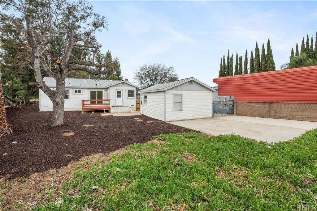 Lakeside, CA 92040,8941 Lakeview RD