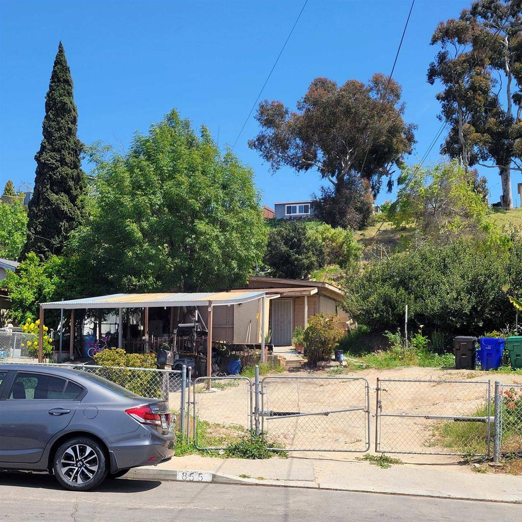 San Diego, CA 92114,855 Winston DR